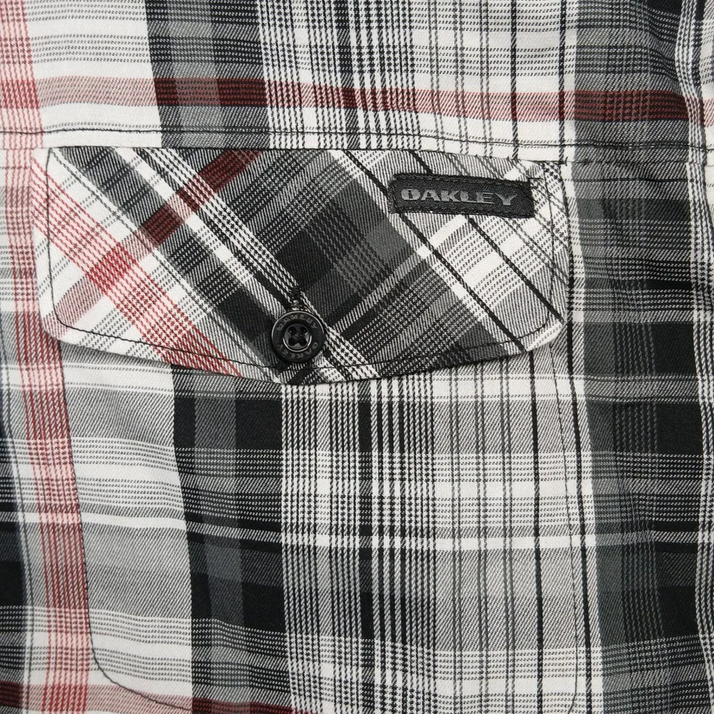 Oakley Plaid Button‎ Up Shirt Men's XL Black Gray Red Long Sleeve Casual Western - Picture 4 of 9
